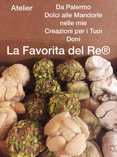 Alimentari-Fioreria La Favorita del Re® B&B-Merceria-Confetti-Artigianato-Torte di Pannolini-Bomboniere-Borse-Cuoio. Consegne a Domicilio