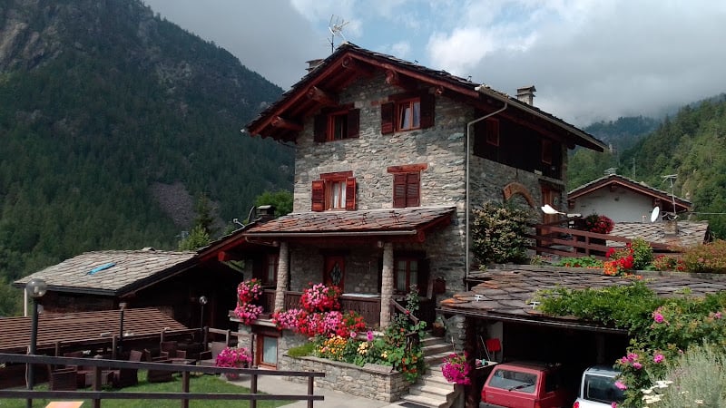 l Agriturismo Relais des Reines