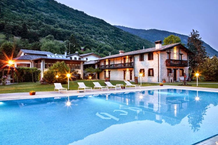 Ai Cadelach Hotel Ristorante Benessere