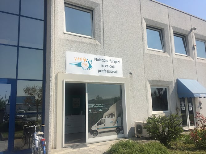 VAN4YOU - Noleggio Furgoni PIACENZA