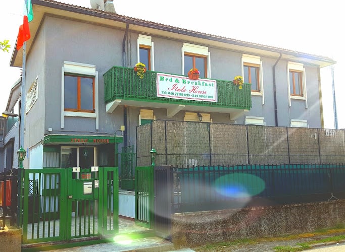 Italo House Bed and Breakfast