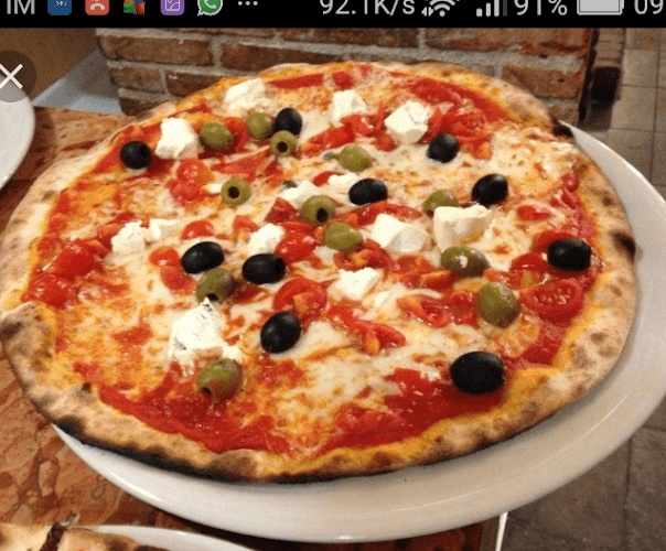 Ai Ghiottoni Pizzeria & Rosticceria La Capricciosa Sas