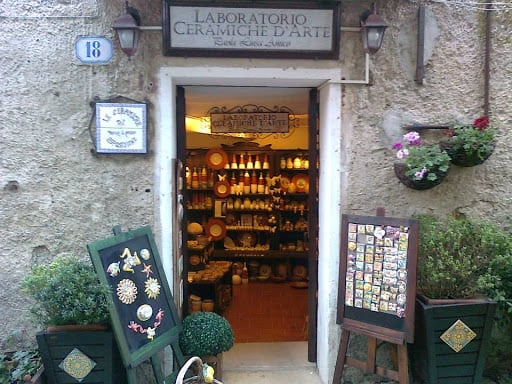 Paola Luisa Amico - Laboratorio Ceramiche D'Arte