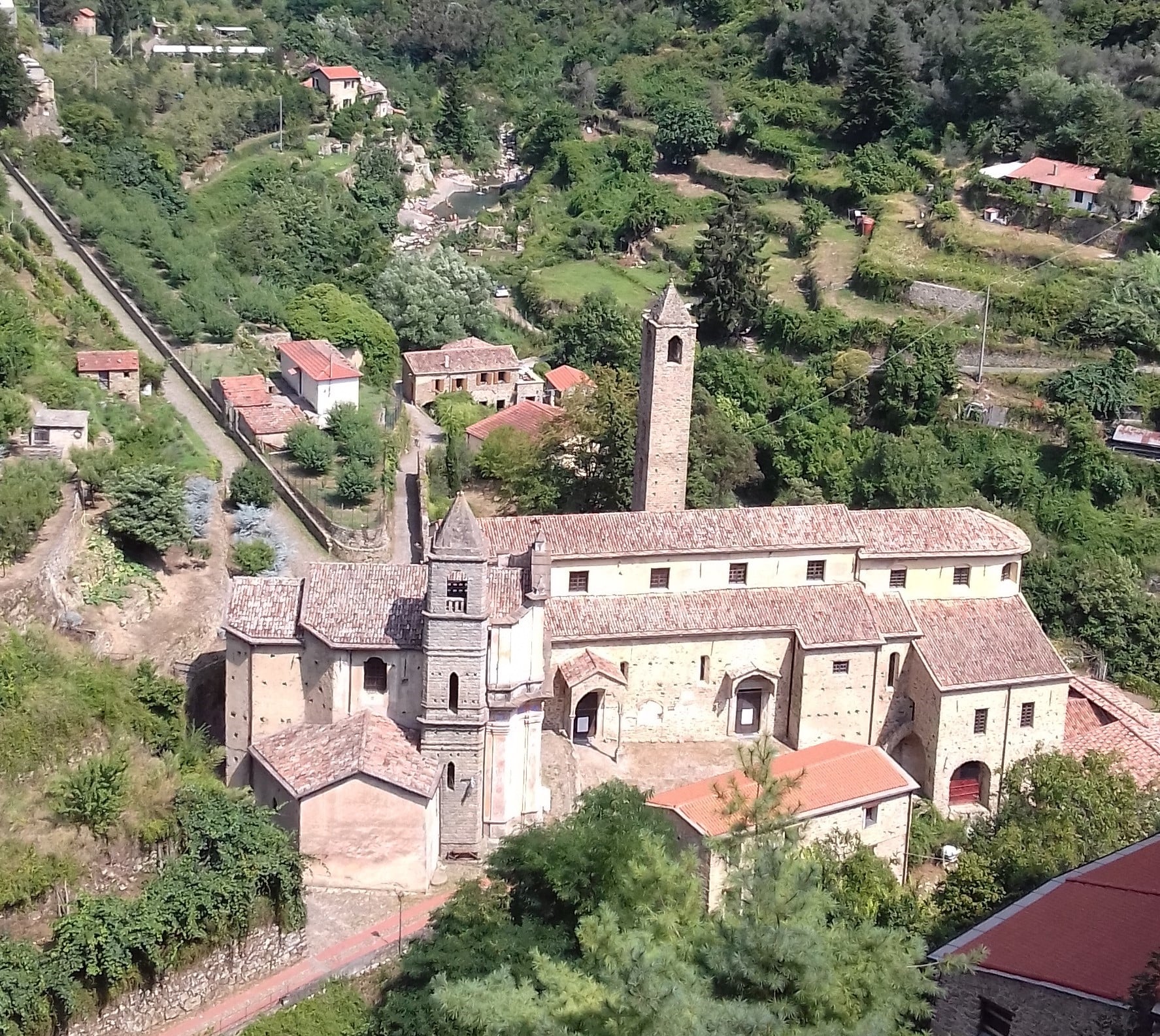 Chiesa Vecchia dei Santi Pietro e Paolo in Piazza Santo Spirito a Ceriana