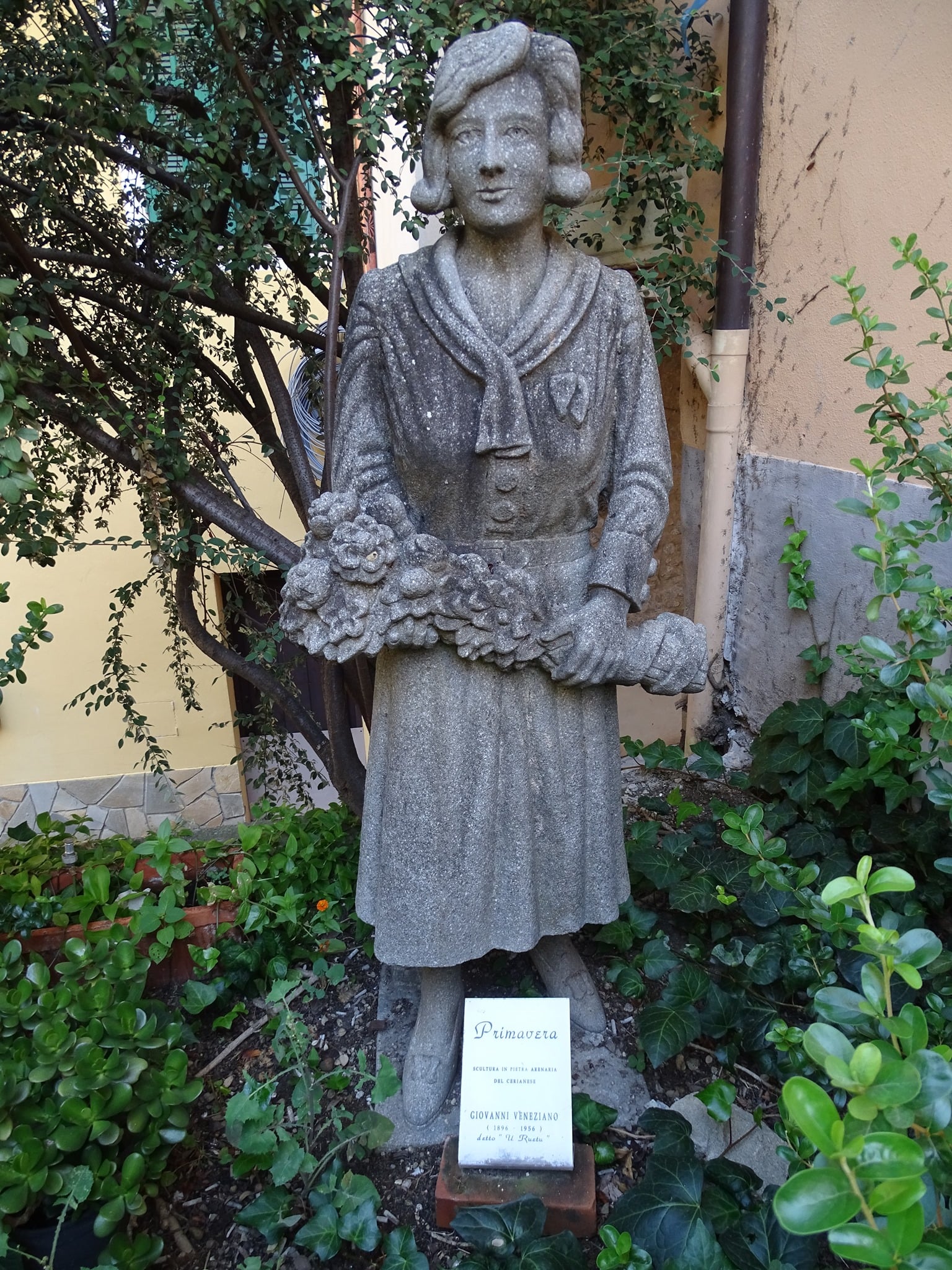 Scultura La Primavera di Giovanni Pietro Veneziano a Ceriana