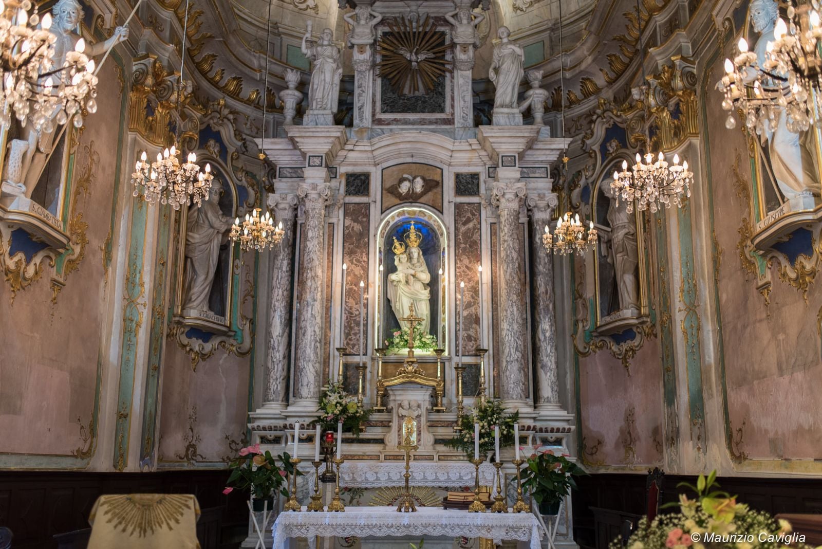 Santuario della Madonna della Villa immerso nella Valle Armea a Ceriana