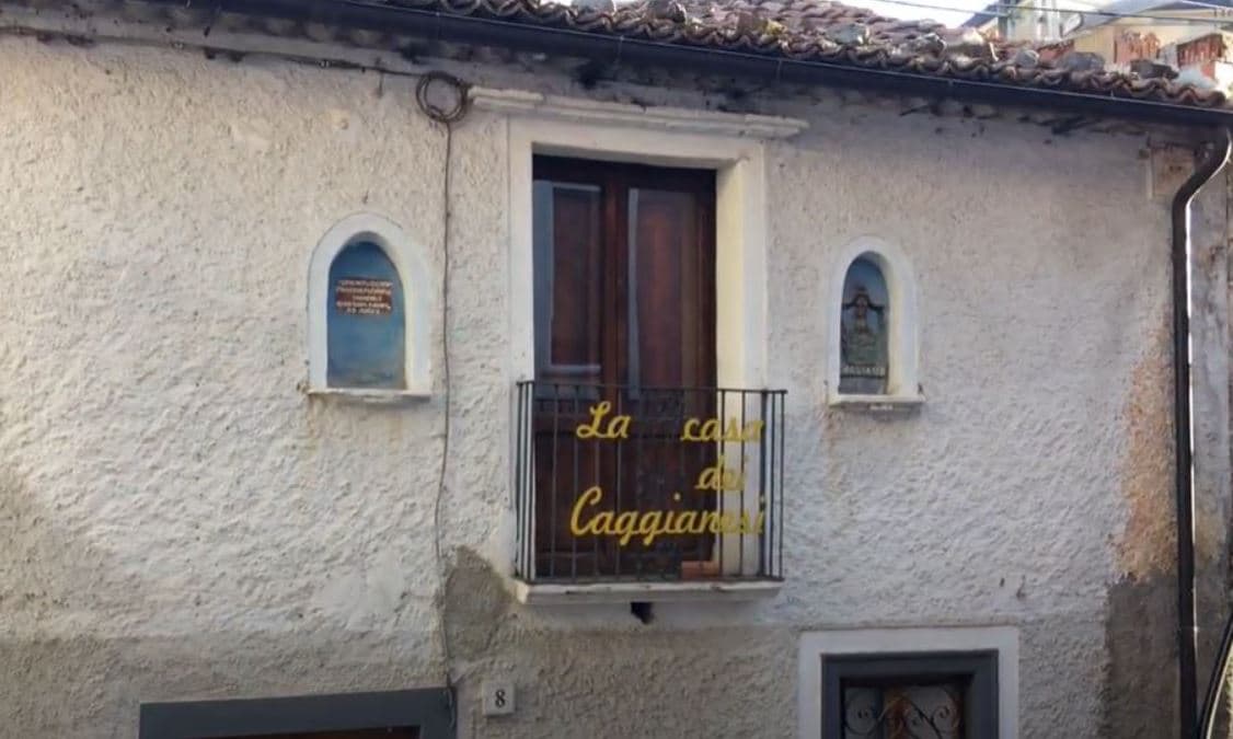 Casa dei Caggianesi legata al pellegrinaggio della Madonna Nera a Viggiano