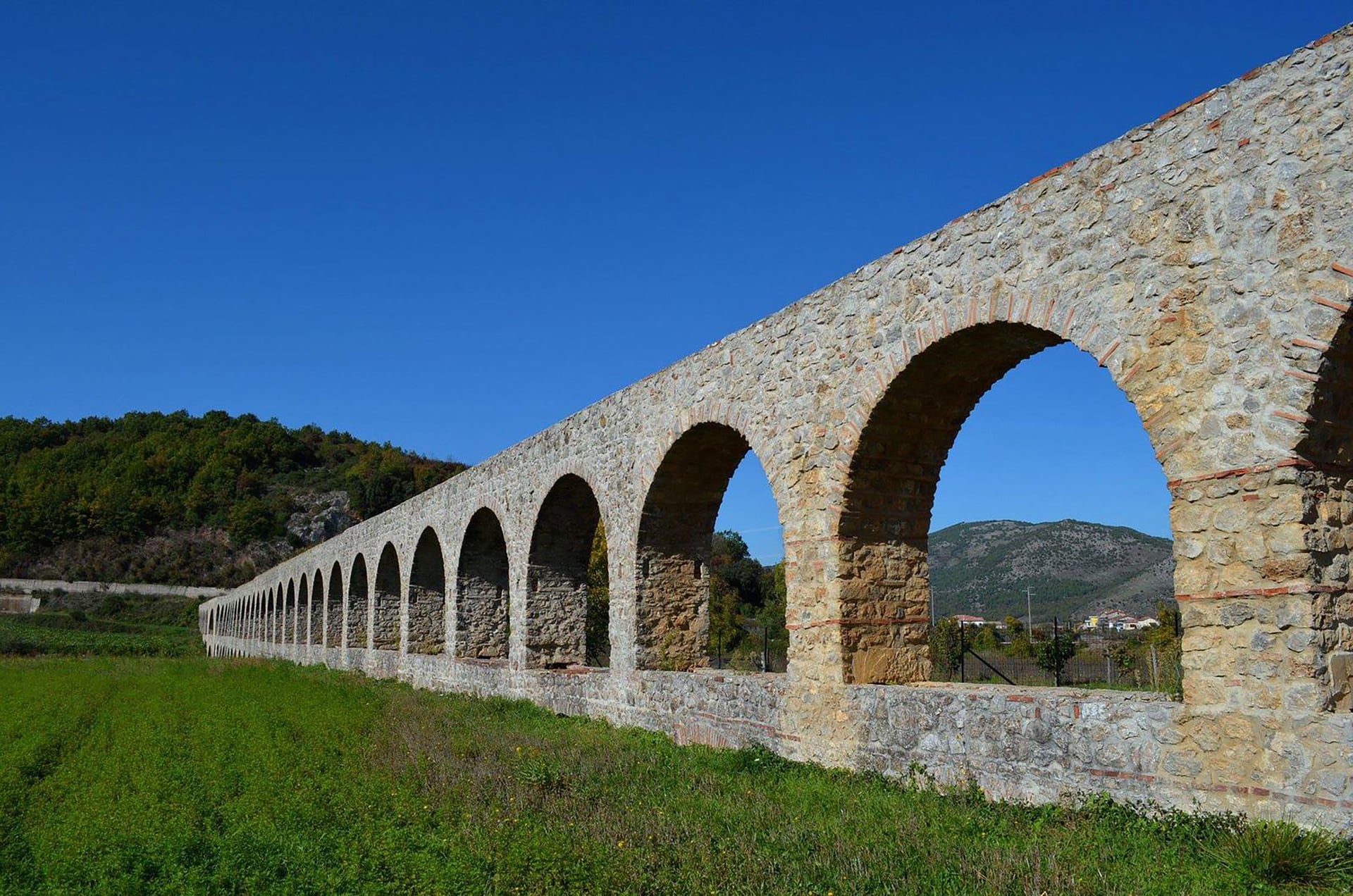 Acquedotto Cavour e Antichi Mulini ad acqua
