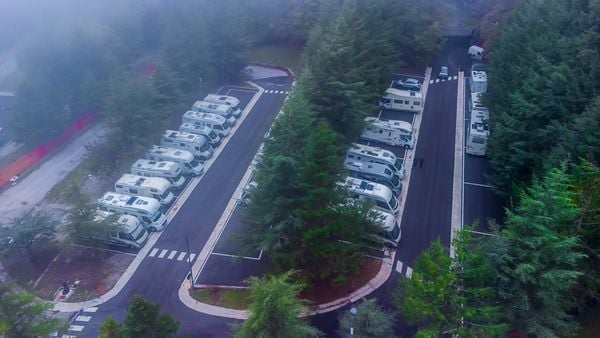 Camper nell'area di sosta attrezzata di Viggiano