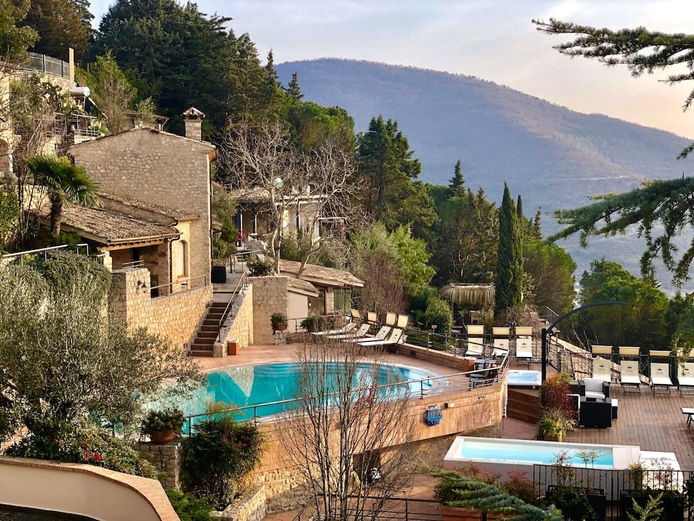 La Perla Degli Ausoni Srls
