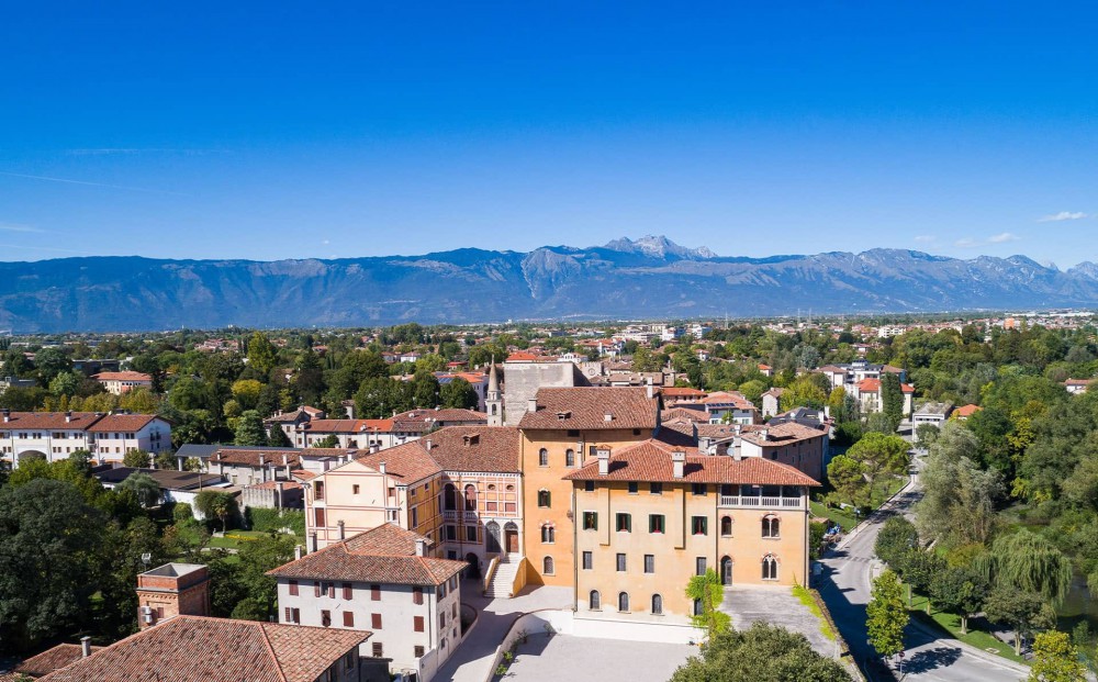 Veduta panoramica del borgo di Porcia, Pordenone, Friuli-Venezia Giulia