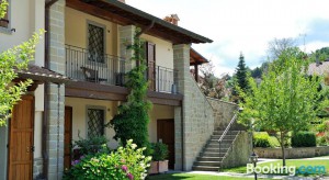 Borgo Caiano Agriturismo Country Inn