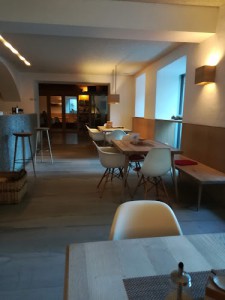 Garni Bar Cafe Zur Krone