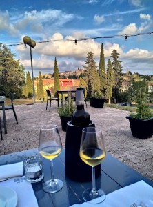 Fravento cibo e vino