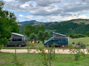 Agriturismo Villa Valente (minicamping in Le Marche)