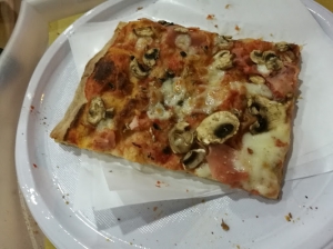 TÀGLIO LA pizza di Claudio