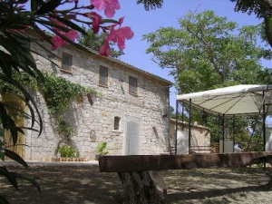 Agriturismo e Bed and Breakfast San Benedetto