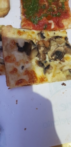 Pizza pazza a pezzi di Mancini Adriana