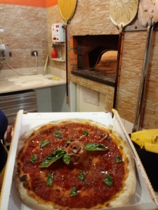 Gnam Gnam Pizzeria D'Asporto Con Servizio A Domicilio
