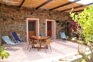 Agriturismo Zinedi - Alloggi, Ristorante, Cantina, Prodotti tipici, Noleggio auto.