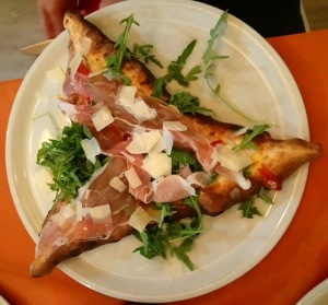 Pizzeria Rosticceria Noi di Napoli di Leopardi Giuseppe