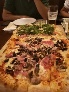 Almo's Pub