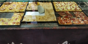 L' Angolo della Pizza