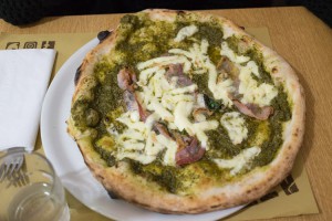 Azz ch Pizz di Antonio e Angelo Esposito