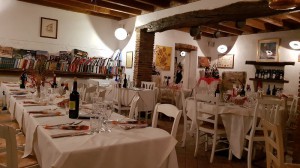Cascina Bianca Osteria con orto e giardino