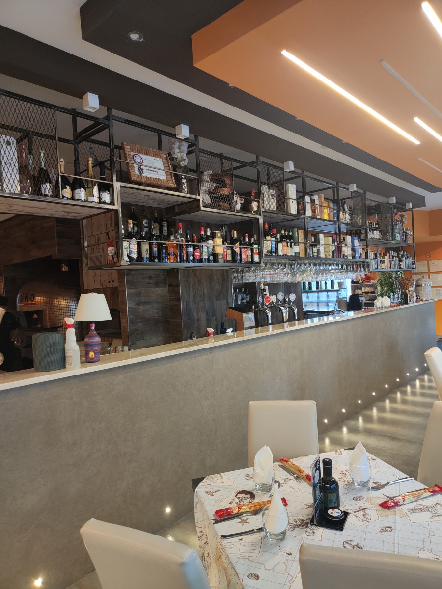 BOTTIGLIERA AMARI, GRAPPA, WHISKY,GIN,WODKA, LIQUORI 
