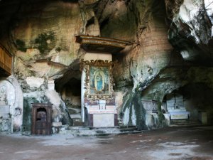 Grotta Santuario di San Michele Arcangelo (PATRIMONIO UNESCO)