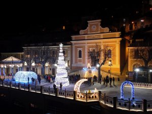 Piazza Regina delle Genti Lucane e Basilica Pontificia Minore