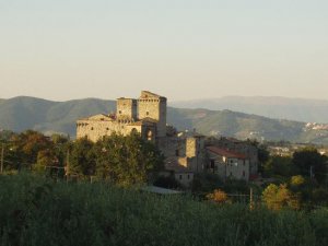 Castello di Barattano e Chiesa di S. Bartolomeo