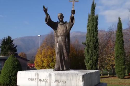 Statua Padre Marco d'Aviano