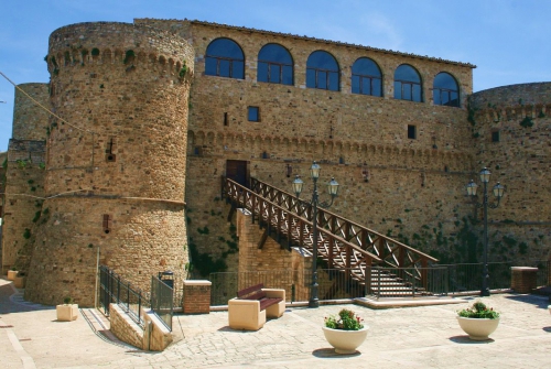 Castello Angioino