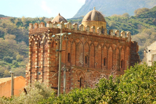 Chiesa dei SS. Pietro e Paolo d'Agrò e rovine del Monastero basiliano