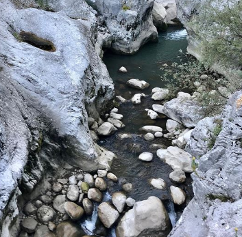 Forre Di Lavello e Grotta dei Briganti