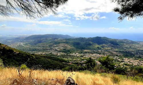 Sulla cima del Monte Stella da Salerno