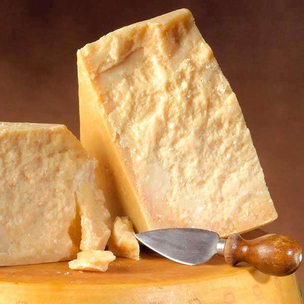  Foto Parmigiano Reggiano DOP di Bruna Alpina - Oltre 18 mesi - 1 Kg