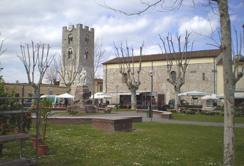 Vecchiano (PI)