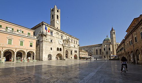 Ascoli Piceno (AP)