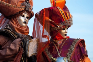 ✨Carnevale 2024 in Italia: Eventi, Costumi e Tradizioni da non Perdere✨
